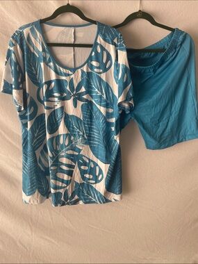 Relaxed Blue Leaf-Print Top with Solid Blue Shorts Set
